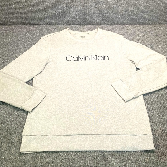 Calvin Klein Sweatshirt Size Large - Picture 1 of 5